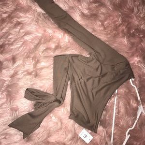 Revolution one shoulder long sleeve